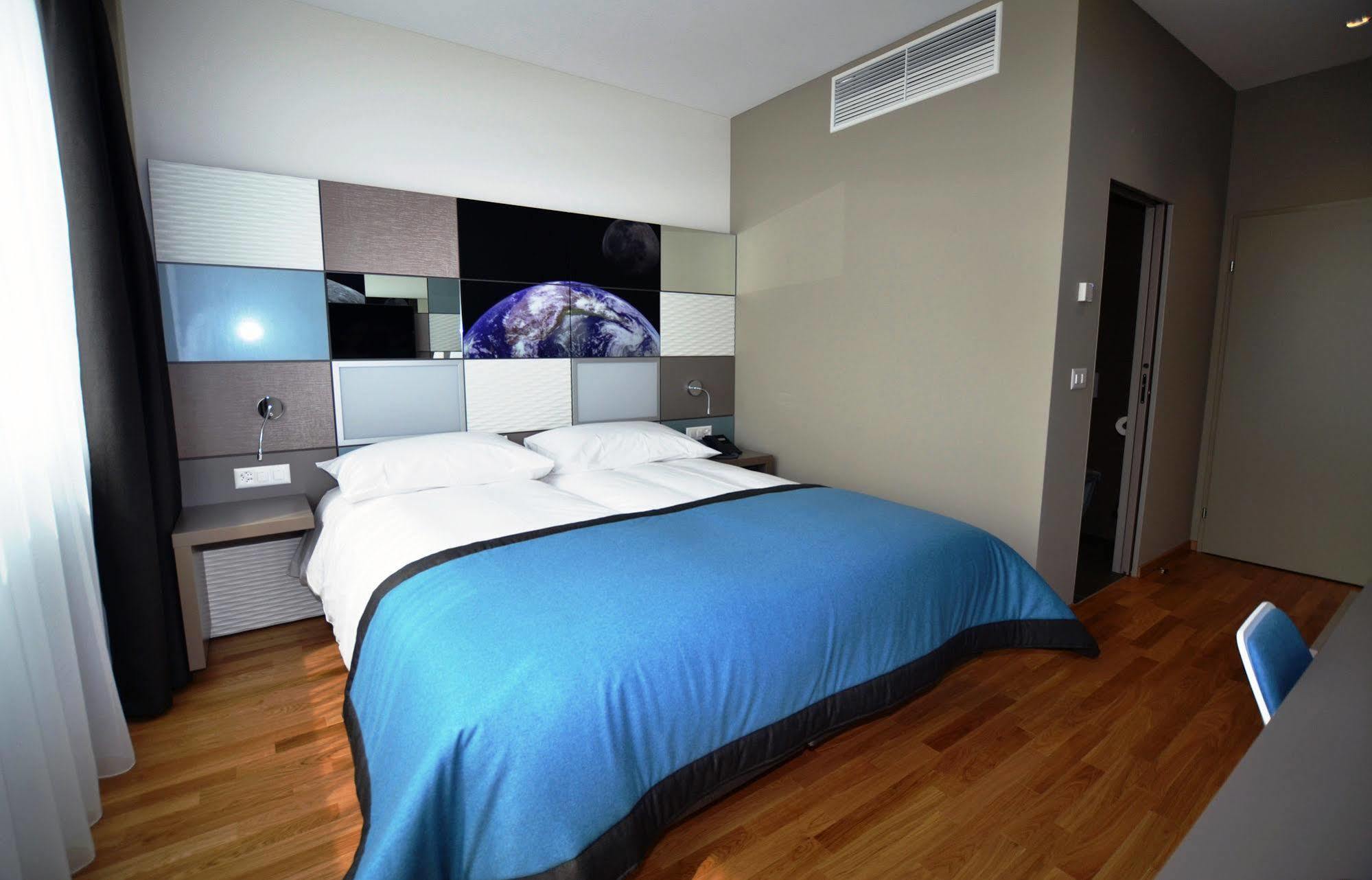 Discovery Hotel 3* Superior Crissier Exterior foto